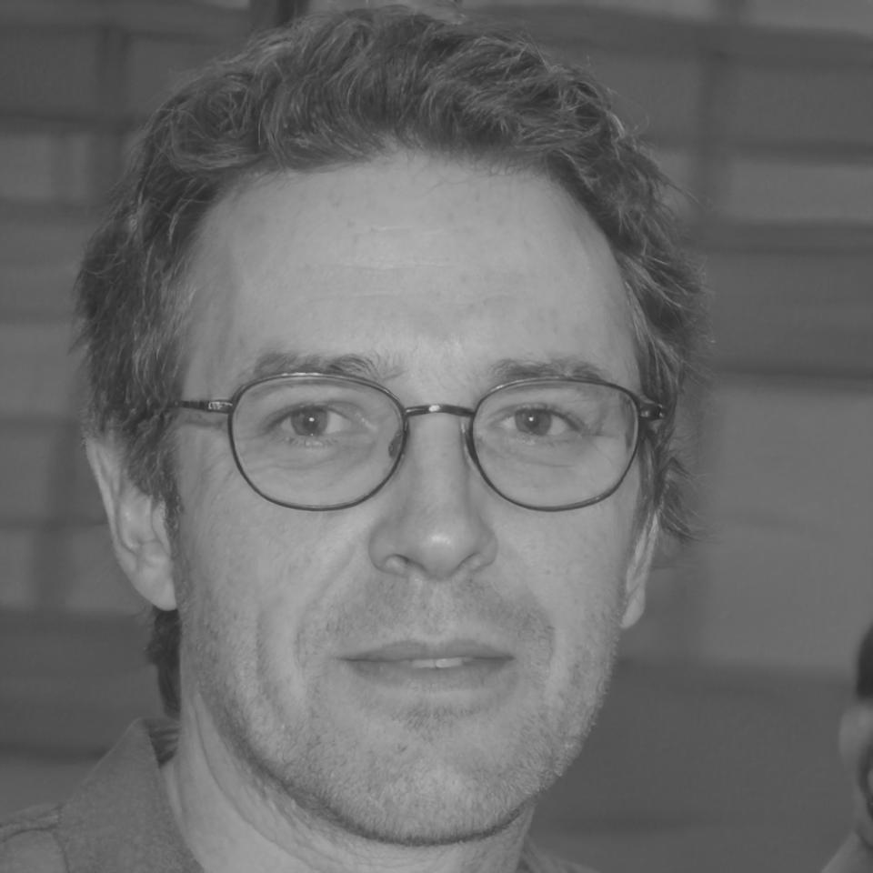 Hendrik Vossberg – Finanzberater bei ravikoneralo